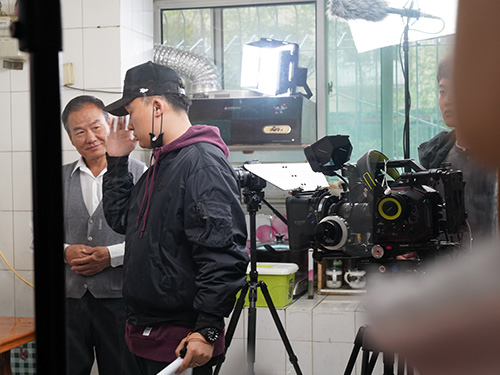 ʯ���f����Ƭ�Ĕz